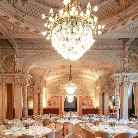 Готель Beau-rivage Palace 5*