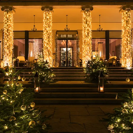 Готель Beau-rivage Palace 5*