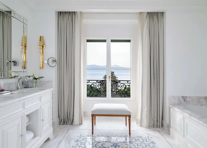 מלון Beau-rivage Palace 5*